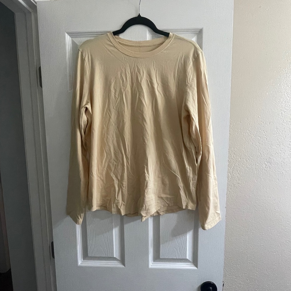 lululemon athletica Cream Long Sleeve Tee
